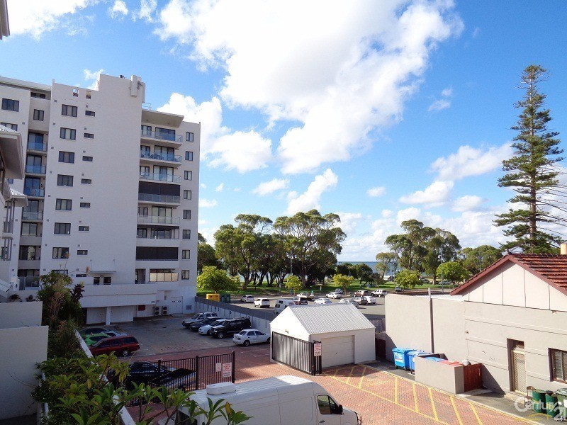 84/18-24 Kent Street, Rockingham WA 6168