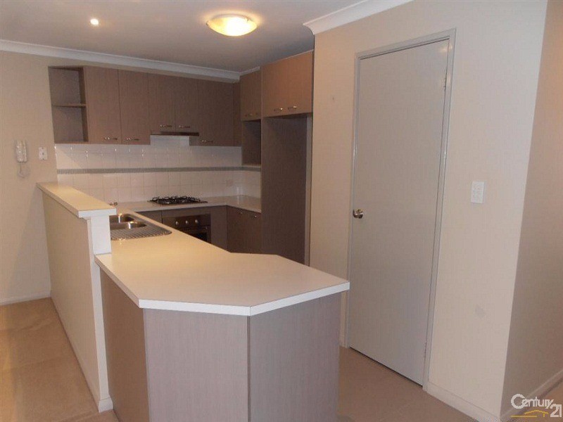 13/36 Epsilon Drive, Rockingham WA 6168