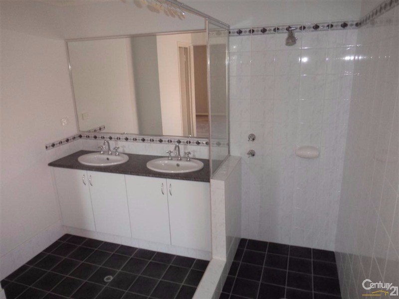 20 Alicante Mews, Secret Harbour WA 6173