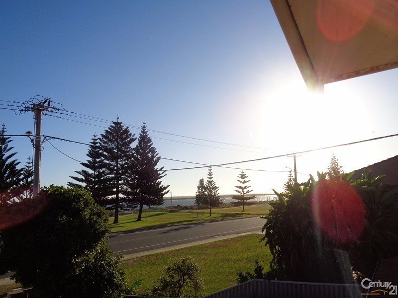 330 Safety Bay Road, Safety Bay WA 6169