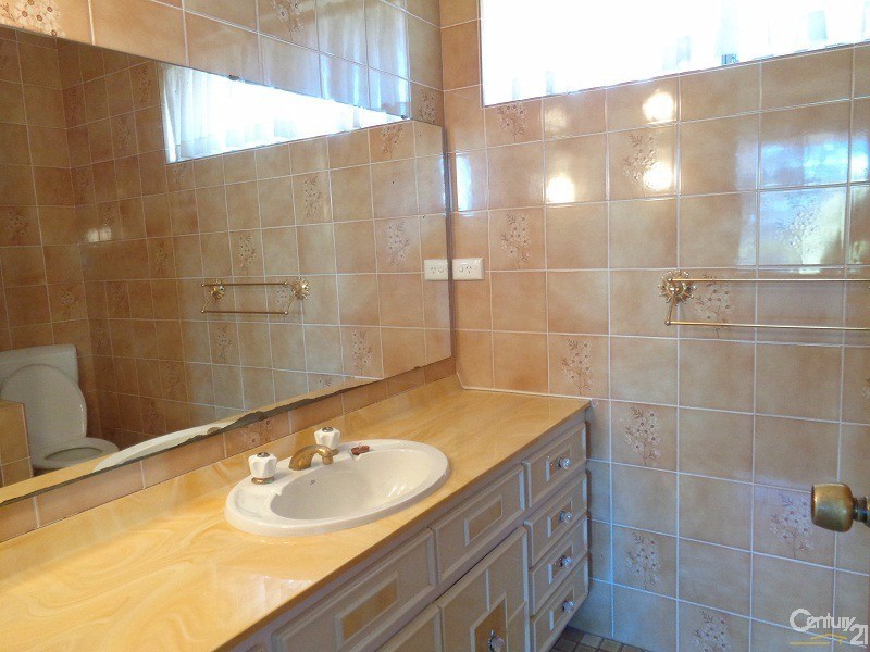 330 Safety Bay Road, Safety Bay WA 6169