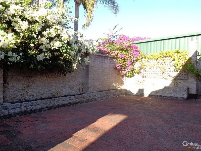 330 Safety Bay Road, Safety Bay WA 6169