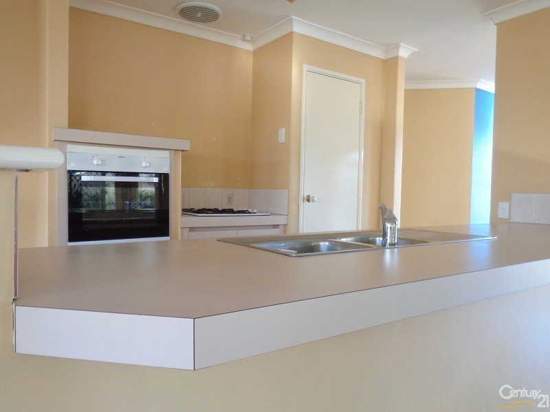 7 Kilmeny Loop, Warnbro WA 6169