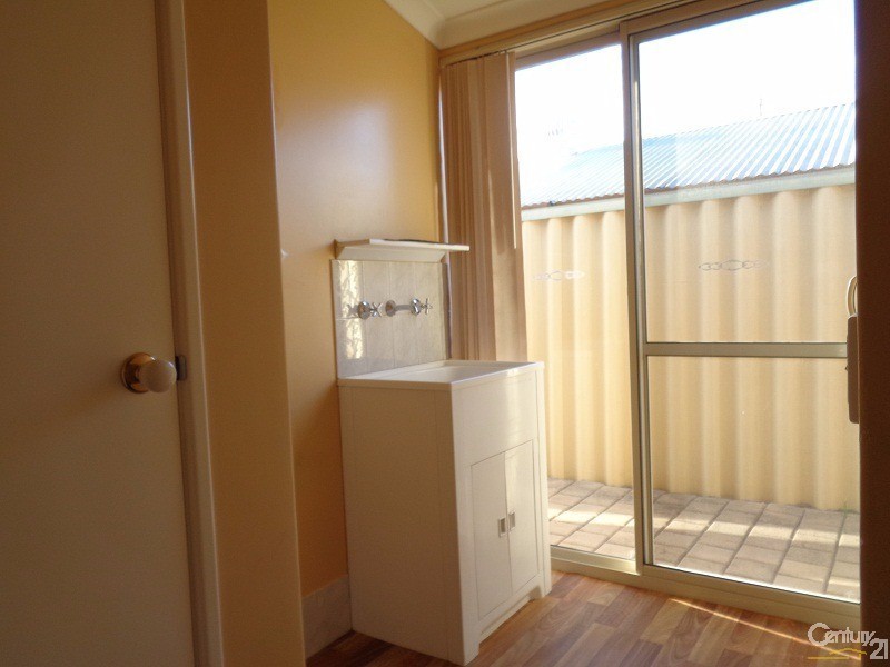 7 Kilmeny Loop, Warnbro WA 6169