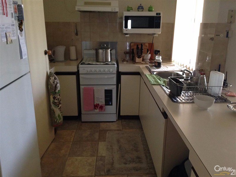 5 Glenway Loop, Cooloongup WA 6168