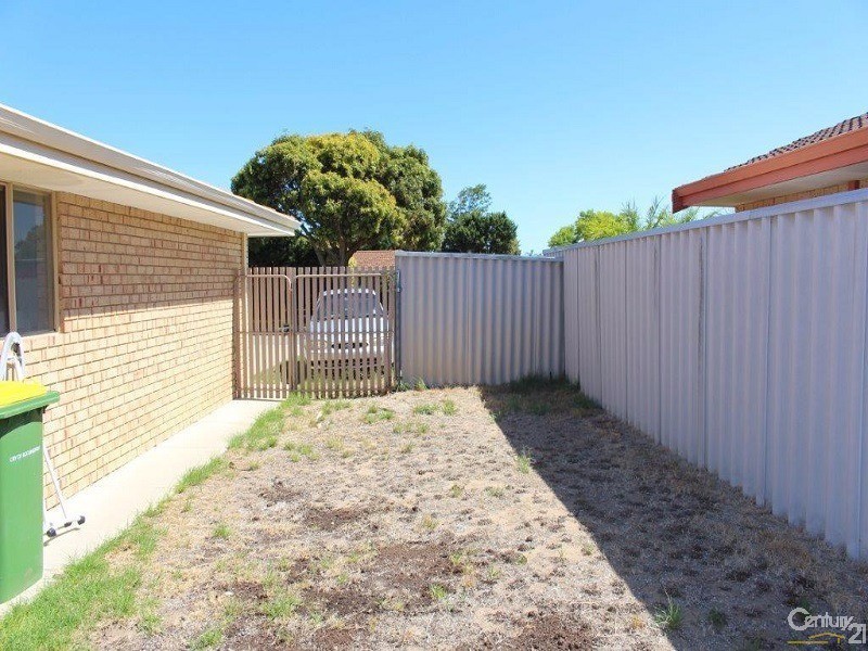 5 Glenway Loop, Cooloongup WA 6168