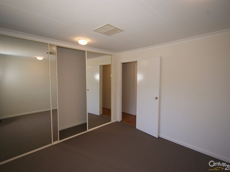 1  Farrington Street, Warnbro WA 6169