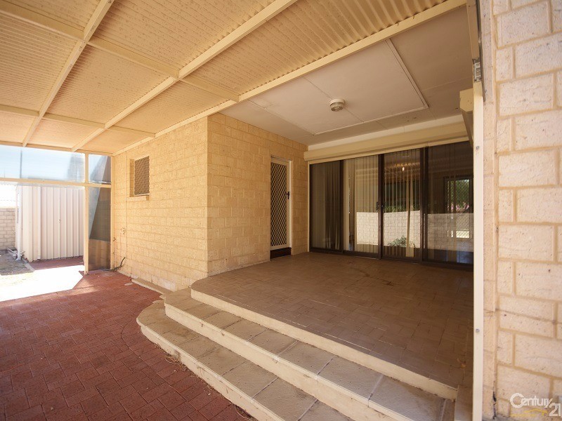 1  Farrington Street, Warnbro WA 6169