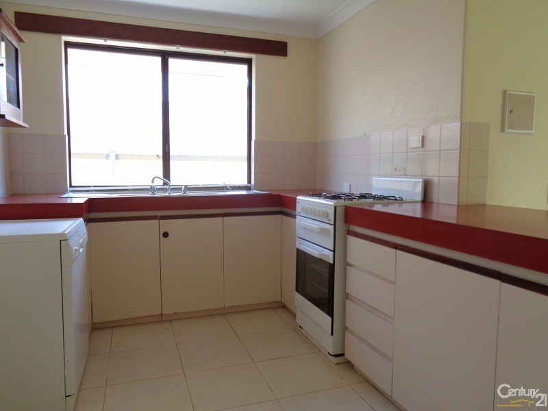 38 Stainer Avenue, Rockingham WA 6168