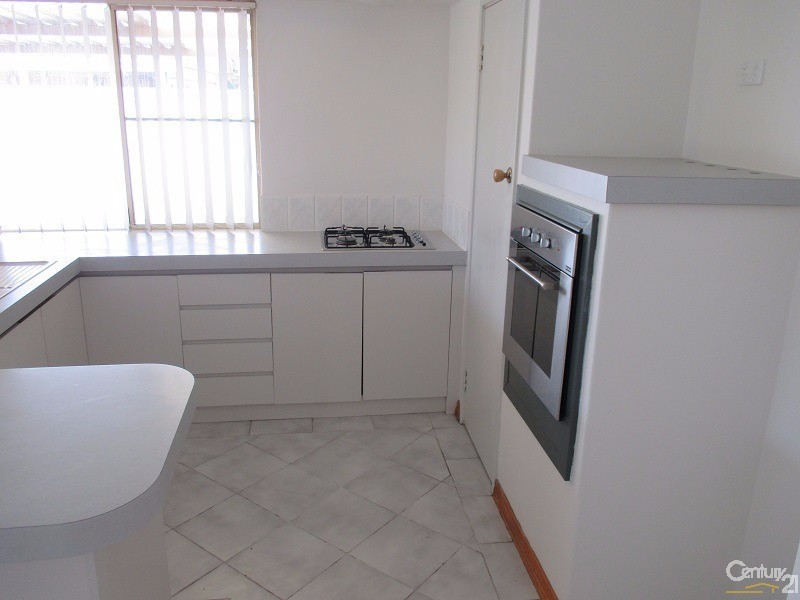 9 Marigold Place, Waikiki WA 6169