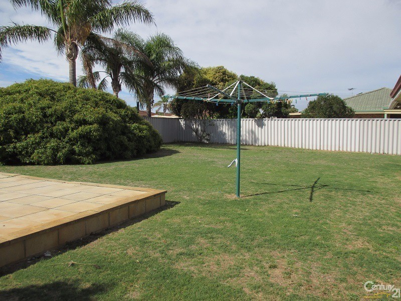 9 Marigold Place, Waikiki WA 6169