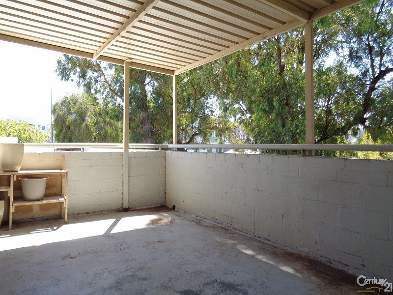 7/9 Kent Street, Rockingham WA 6168