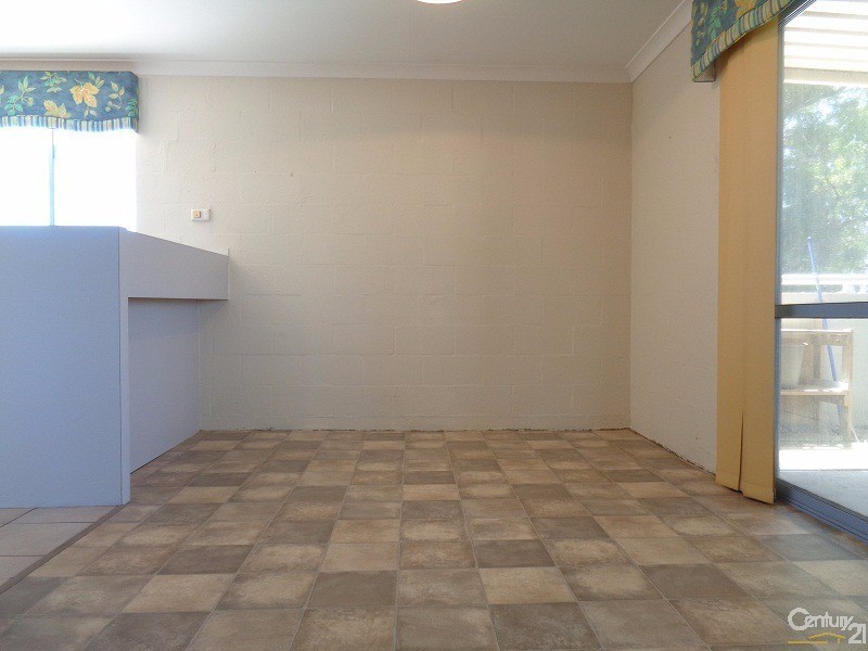 7/9 Kent Street, Rockingham WA 6168