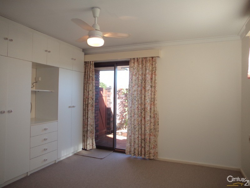 10 Urchin Mews, Waikiki WA 6169