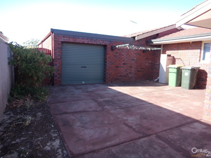 10 Urchin Mews, Waikiki WA 6169