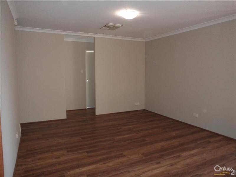 44 Cumberland Way, Waikiki WA 6169