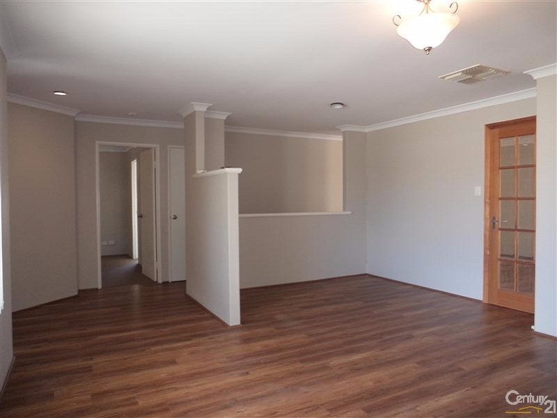 44 Cumberland Way, Waikiki WA 6169