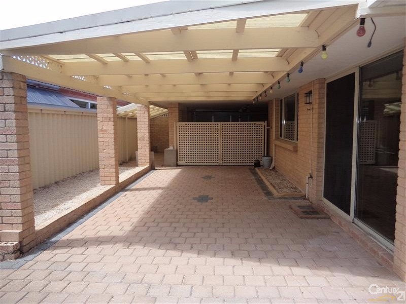 44 Cumberland Way, Waikiki WA 6169