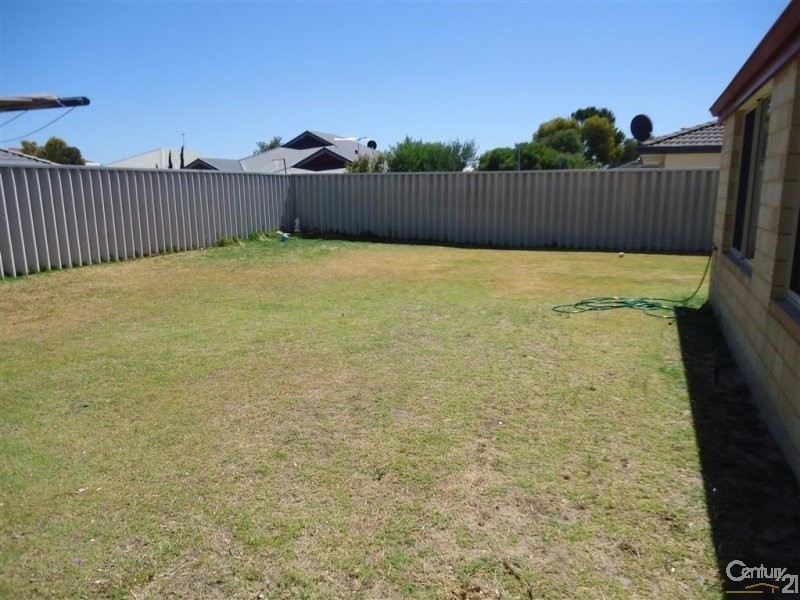 10 Carmana Lane, Warnbro WA 6169