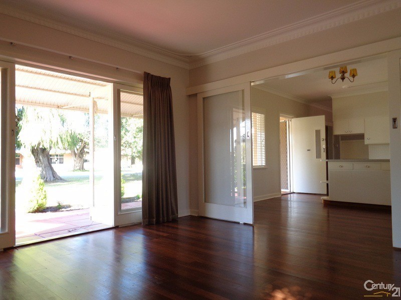 128  Kent Street, Rockingham WA 6168