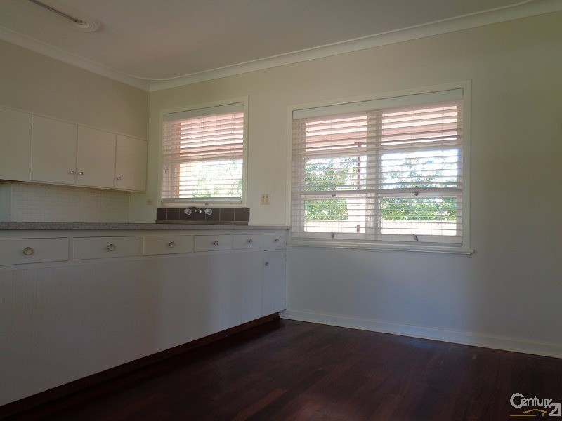 128  Kent Street, Rockingham WA 6168