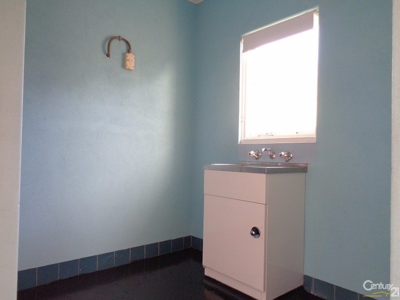 128  Kent Street, Rockingham WA 6168