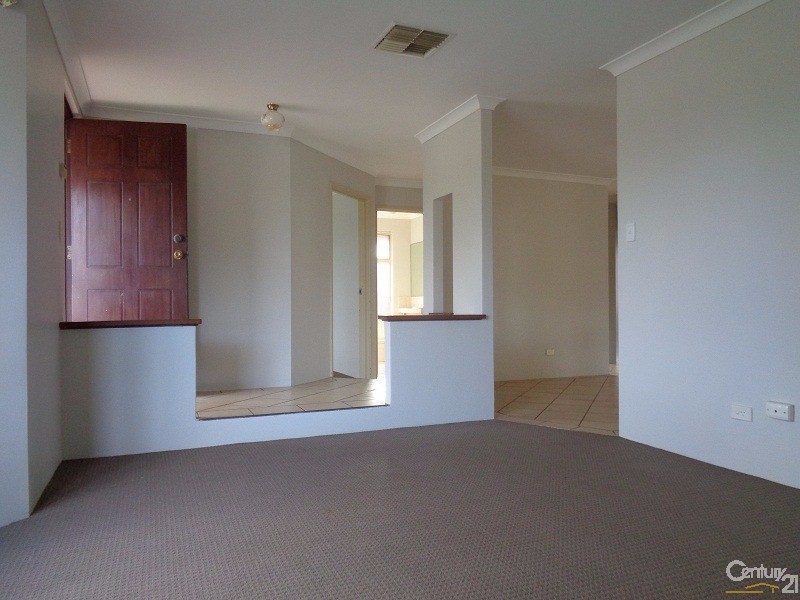 100 The Avenue, Warnbro WA 6169