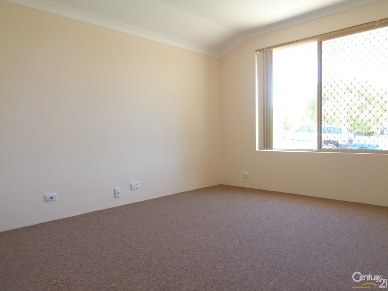 8  Fox Close, Waikiki WA 6169