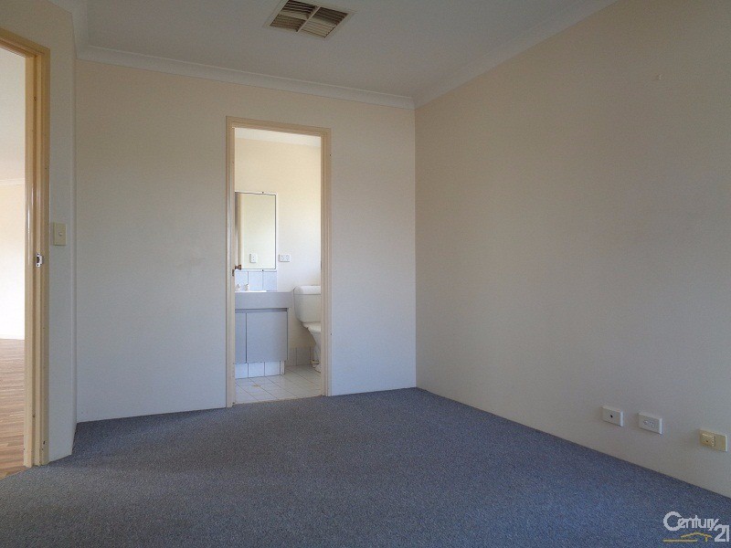 2 Neptune Place, Waikiki WA 6169