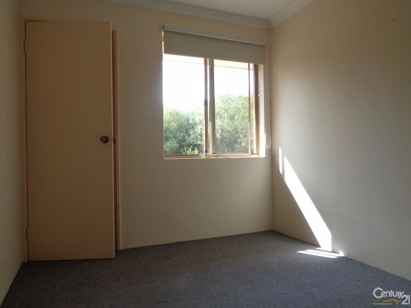 2 Neptune Place, Waikiki WA 6169