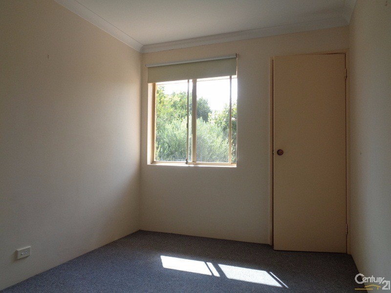 2 Neptune Place, Waikiki WA 6169