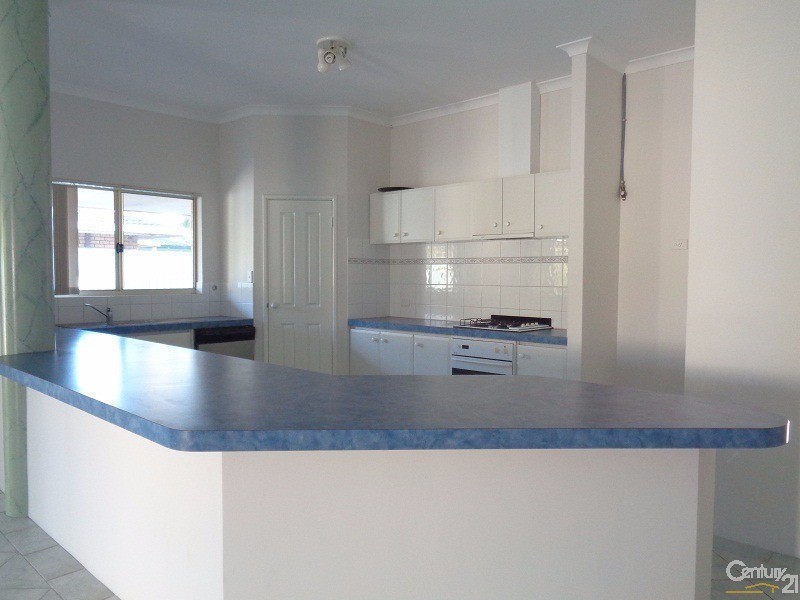 6  Vickery Street, Rockingham WA 6168