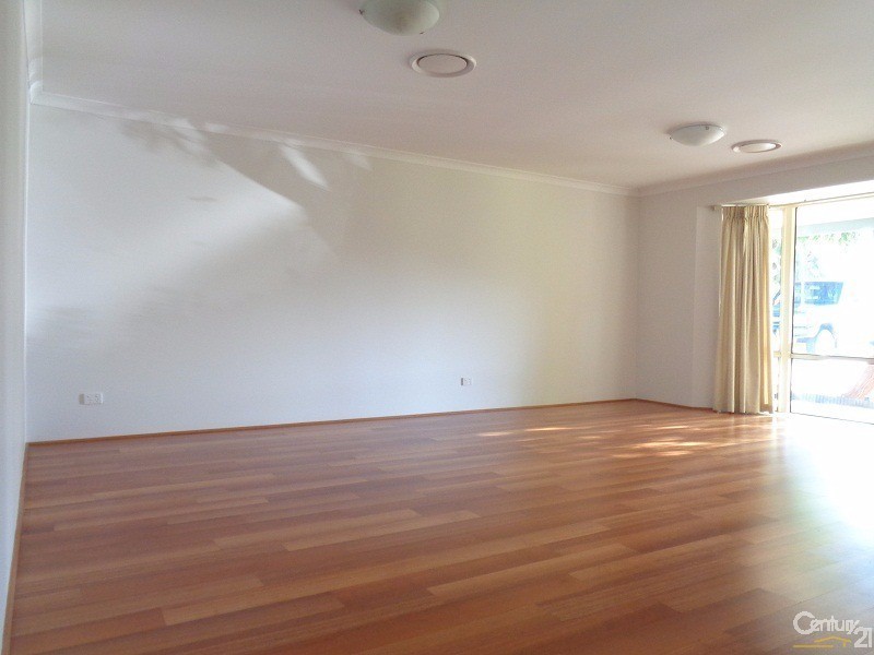 6  Vickery Street, Rockingham WA 6168