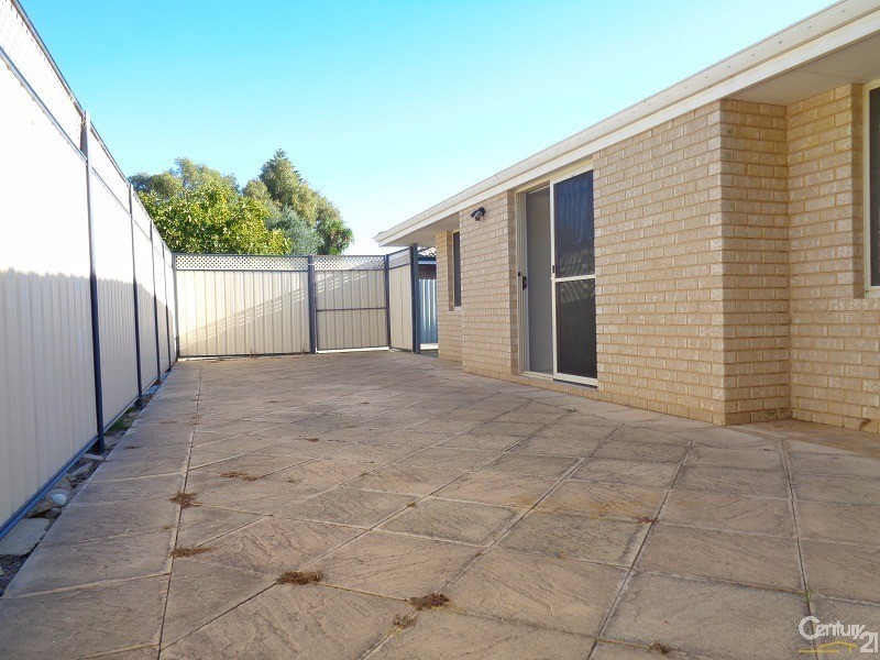 6  Vickery Street, Rockingham WA 6168