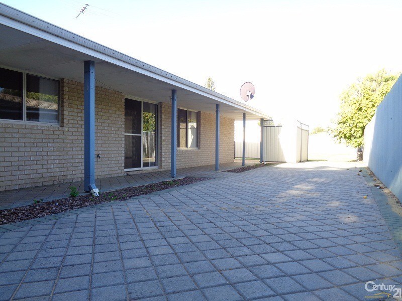 6  Vickery Street, Rockingham WA 6168