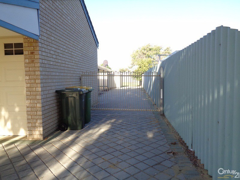 6  Vickery Street, Rockingham WA 6168