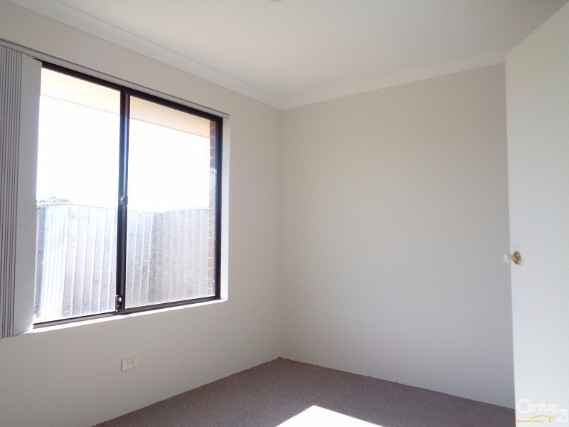 35 Benbecula Loop, Port Kennedy WA 6172