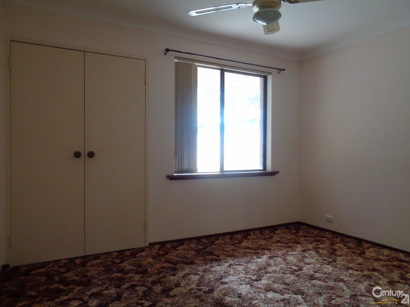 27 Seabrooke Avenue, Rockingham WA 6168