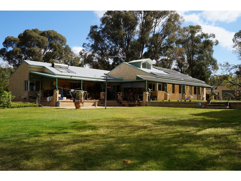 380 Amarillo Drive, Karnup WA 6176