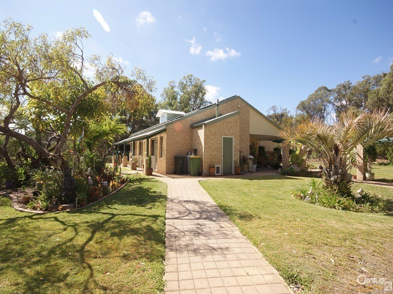 380 Amarillo Drive, Karnup WA 6176