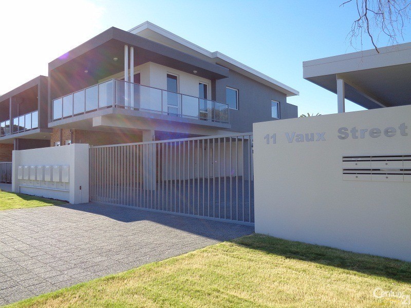 6/11 Vaux Street, Rockingham WA 6168