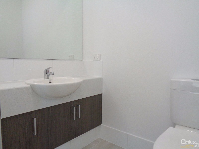 6/11 Vaux Street, Rockingham WA 6168