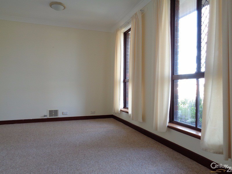 13 Millgrove Avenue, Cooloongup WA 6168