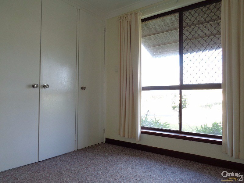 13 Millgrove Avenue, Cooloongup WA 6168