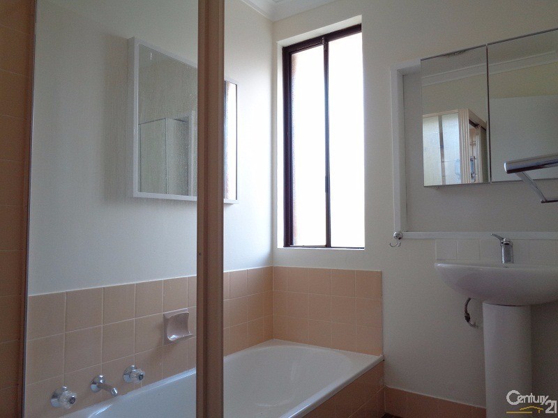 13 Millgrove Avenue, Cooloongup WA 6168