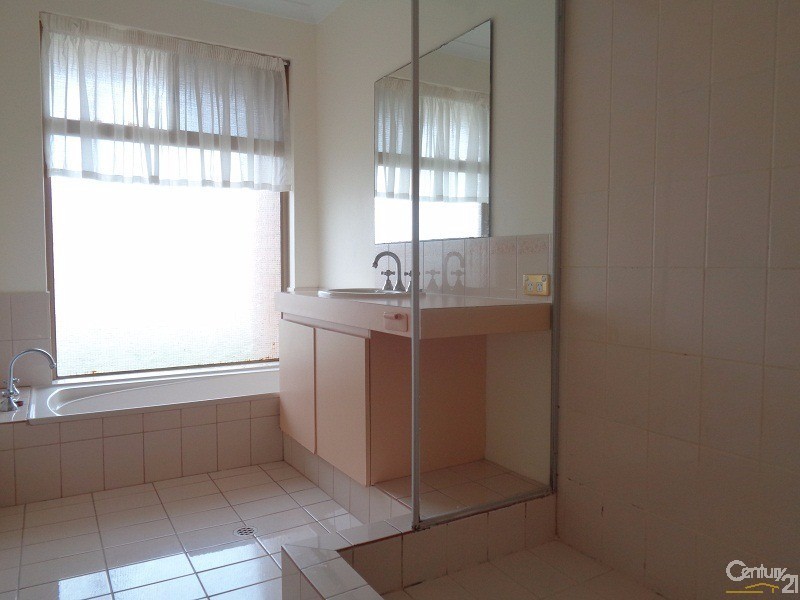 24 Welch Way, Warnbro WA 6169