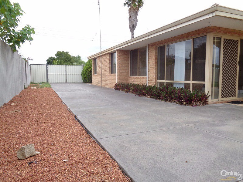 24 Welch Way, Warnbro WA 6169