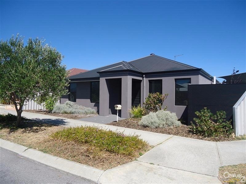 2 Valheru Avenue, Rockingham WA 6168