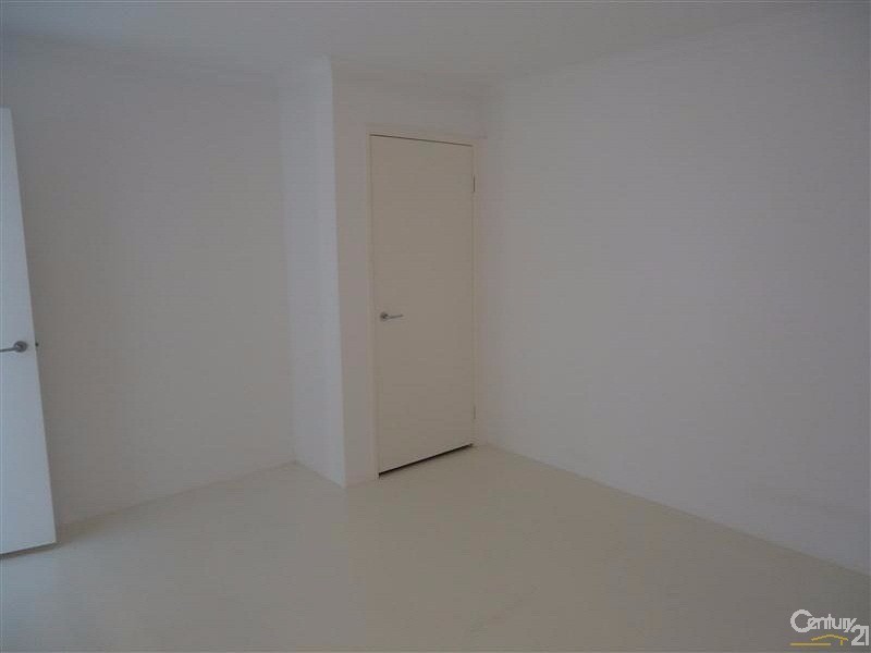 2 Valheru Avenue, Rockingham WA 6168