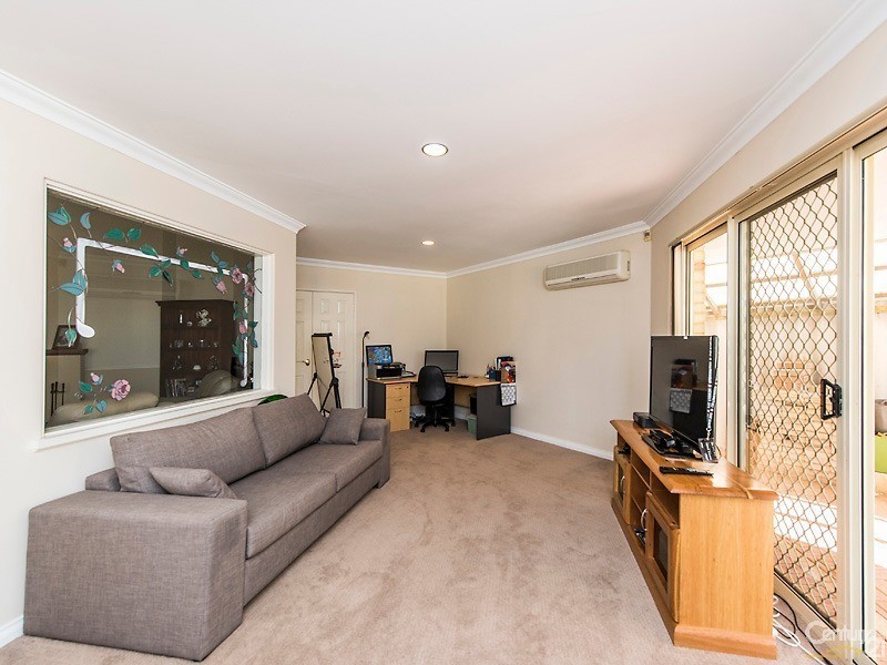 22 Mirror Cove, Waikiki WA 6169